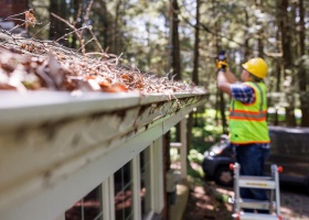 gallery_barry-best-seamless-gutters1-2_12_1788825158.png